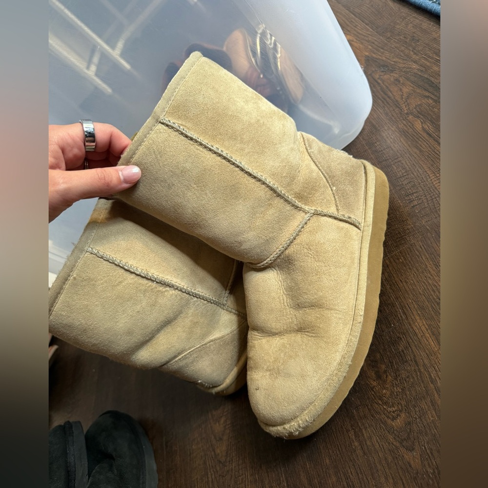 Uggs boots- used